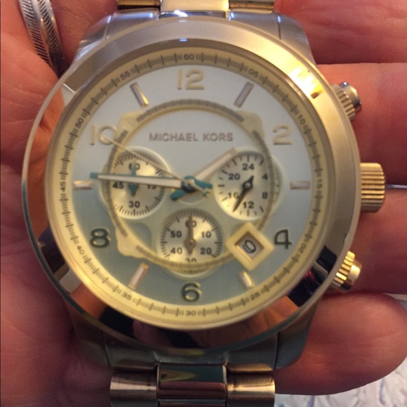 Michael Kors Runaway Chronograph Men’s Watch - Picture 1 of 3